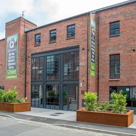 The Quadrant - The Palm Apartman