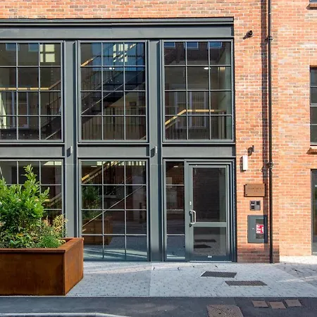 The Quadrant - The Palm