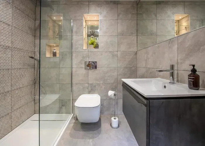 The Quadrant - The Palm *