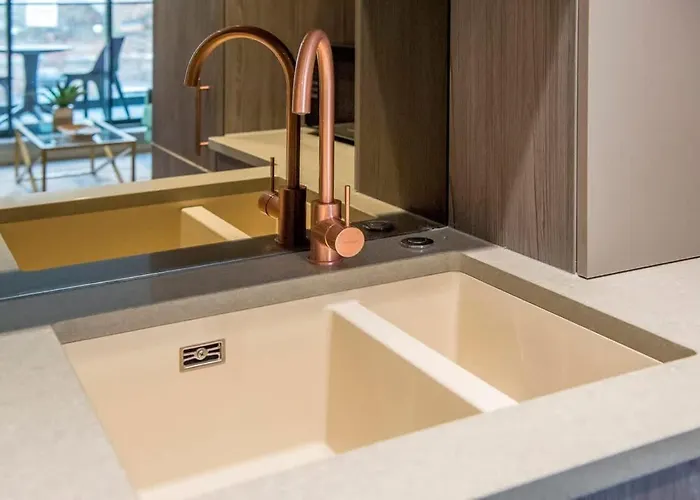 The Quadrant - The Palm