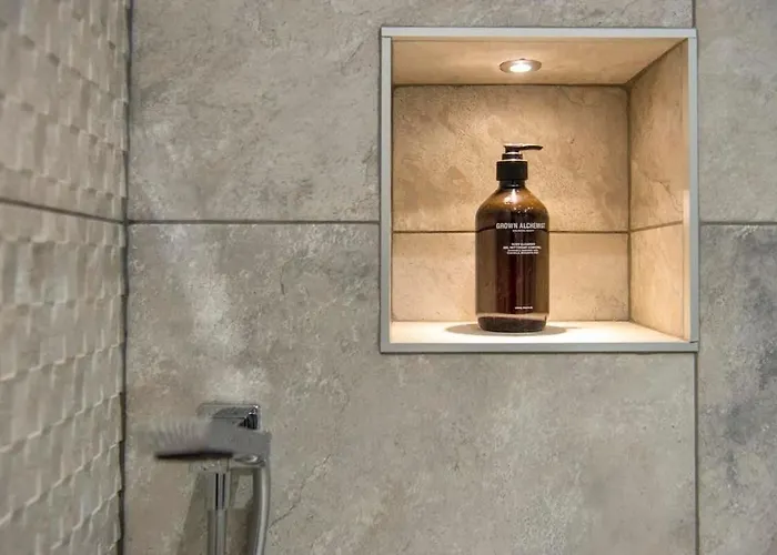 The Quadrant - The Palm * يورك