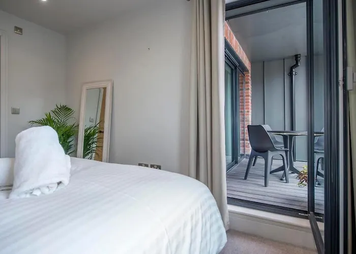 The Quadrant - The Palm