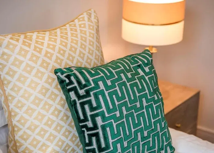 The Quadrant - The Palm * يورك